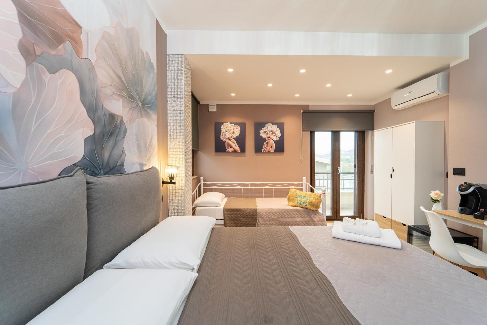 B&B Golden House & Spa Rose エクステリア 写真